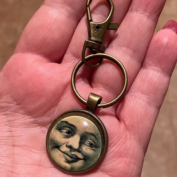 2/$12, 4/$20 Moon Face Keychain - Picture 1 of 2